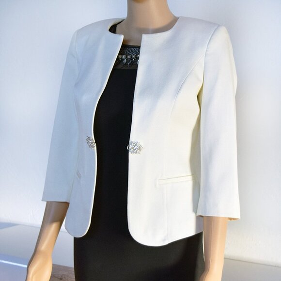 Open Front Cropped Suit Jacket - Picture 6 of 16